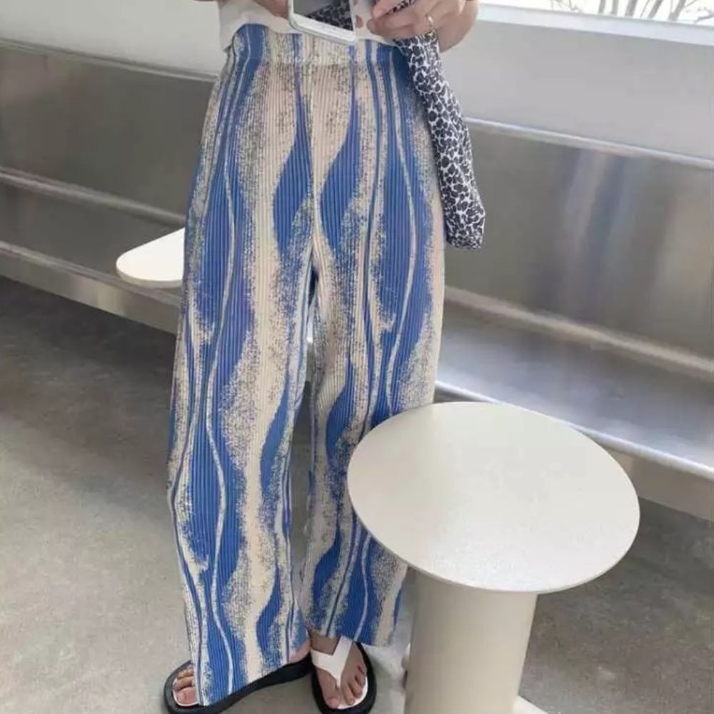 Issey Miyake design pleated flowy blue watercolor artsy pants